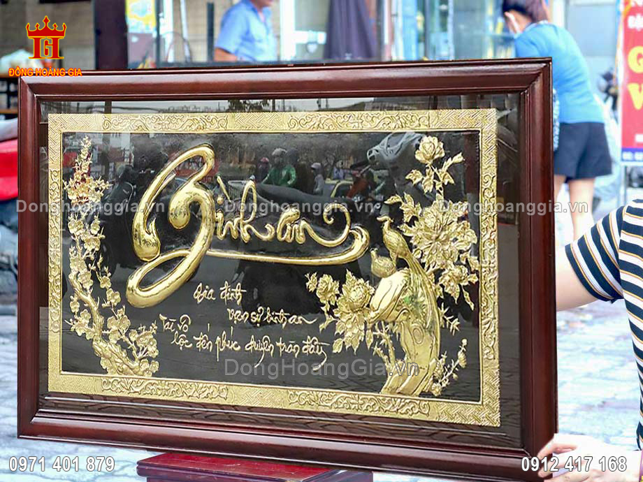Bức tranh được các nghệ nhân của chúng tôi chế tác thủ công hoàn toàn